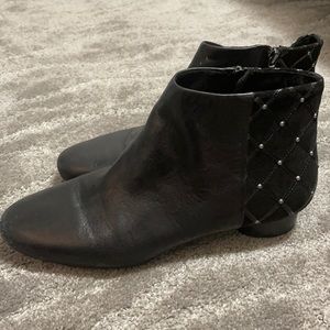 Karl Lagerfeld Botties 9.5